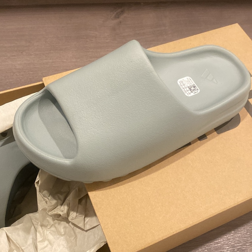 Yeezy Slides-Salt